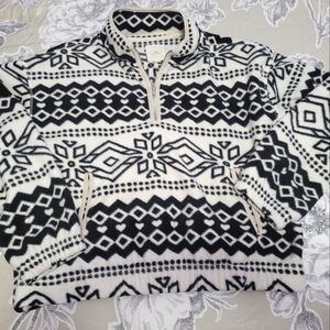 Thread & Supply Black & Cream Patterned Fleece Quarter Zip Pull Over Top/Jacket